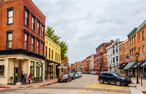 Best Downtown Galena Attractions To Enjoy This Fall!