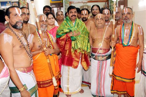 Tamil Nadu Chief Minister Palanisamy offers prayers at Tirumala – Tirumala Updates