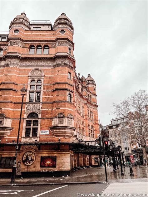 Exploring Shaftesbury Avenue In The Heart Of Westend's Theatreland ...