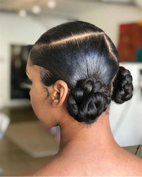 black hair bun hairstyles - Strains Webzine Diaporama