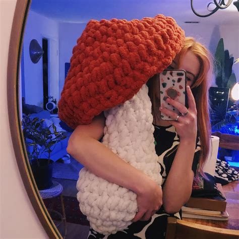 I made a giant mushroom pillow for my apartment! 🍄🌿 : crochet in 2021 ...