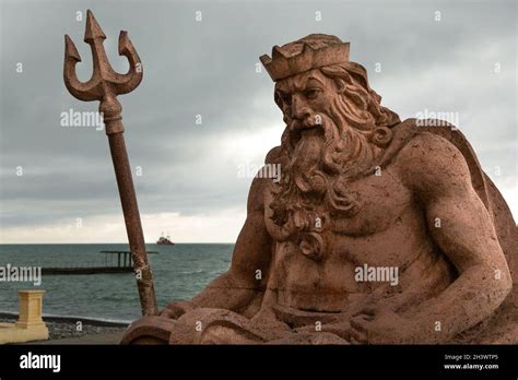 Poseidon neptune statue hi-res stock photography and images - Alamy