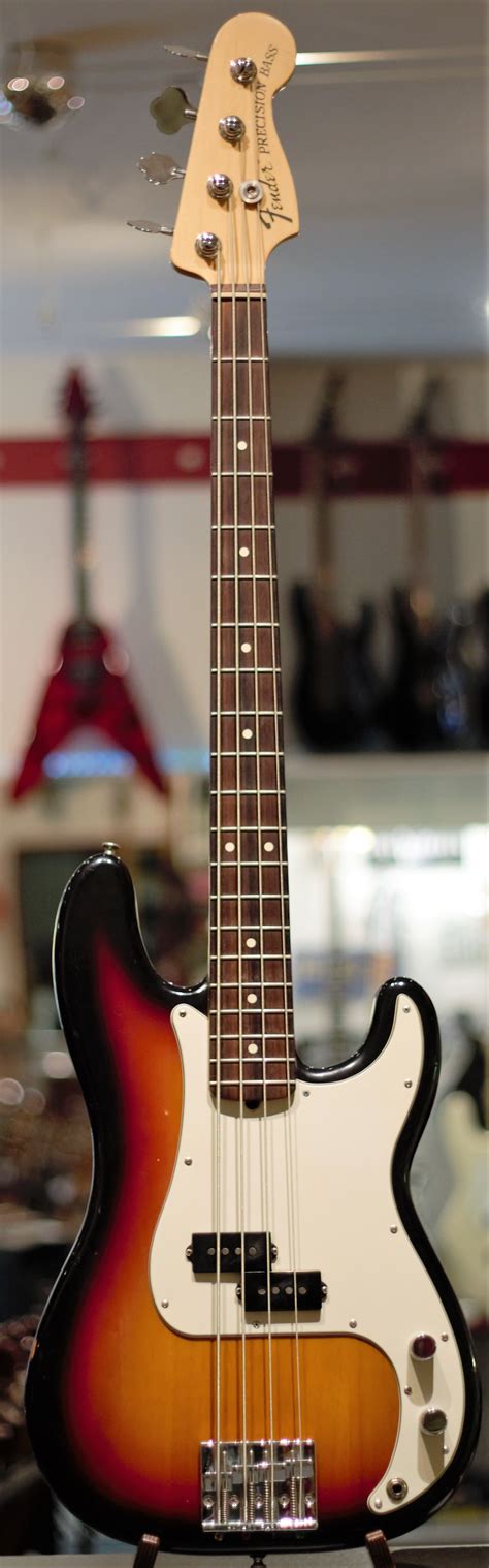 Fender Precision USA 4-String Bass – Checkpoint Guitars
