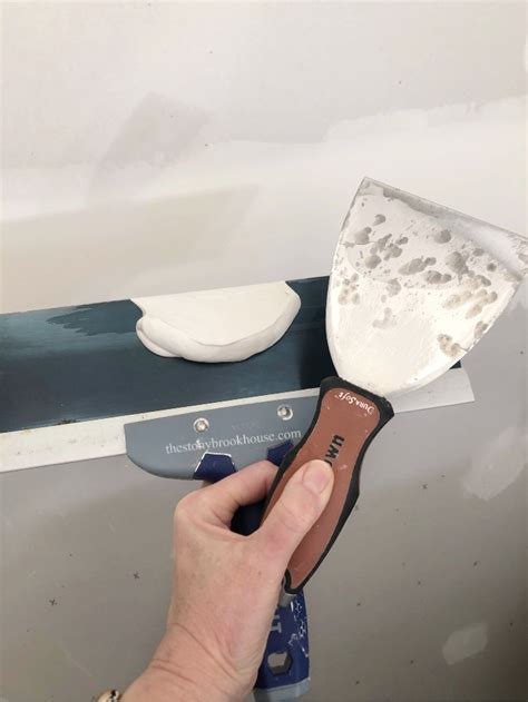 5 Beginner Tips for Mudding Drywall With Very Little Sanding | The Stonybrook House