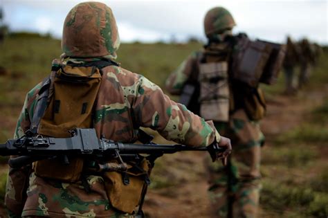 Defensa y Armas: Ametralladoras: GPMG Vektor SS77 (Sudáfrica)