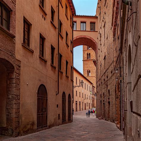 Via Buomparenti, Volterra, Italia | dadofekl | Flickr