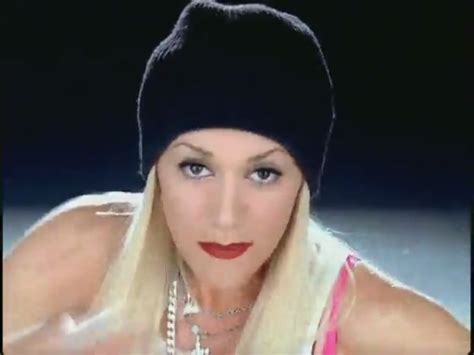 Hollaback Girl [Music Video] - Gwen Stefani Image (18732982) - Fanpop