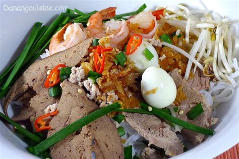 Hủ Tiếu - Rice Noodle with Pork and Seafood - Helen’s Recipes Official ...