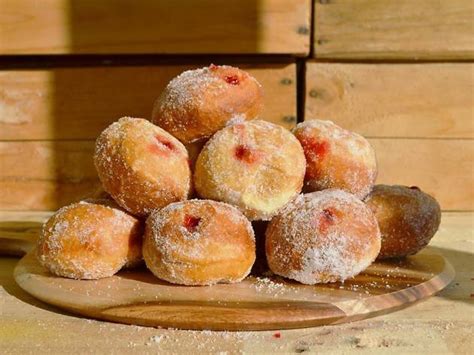 Dandee Donuts | Restaurants in Dandenong, Melbourne