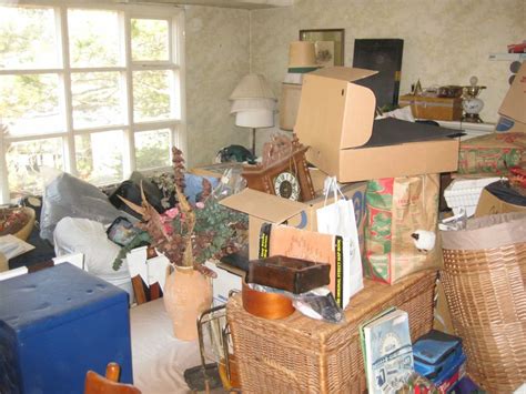 What is a House/Estate Cleanout? - 123JUNK