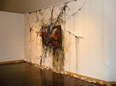 Decay art, Art, Sculpture art