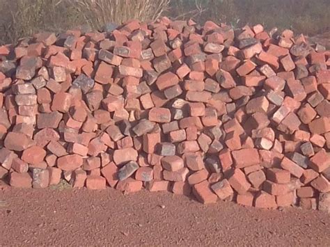 Big selling of smart half bricks for paving we deliver 8tone full truck in Alberton Gauteng