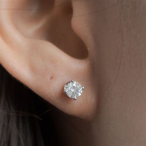 1 Ct. Diamond Round Stud Earring | Diamond earrings studs round, Diamond earrings studs, Round ...