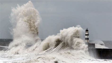 Scotland to be hit with up to THREE hurricanes throughout autumn as forecasters warn of 75mph ...