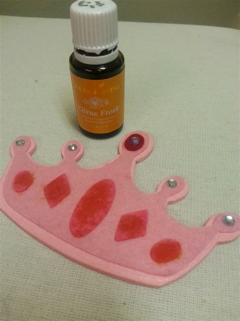 Essential Oils - I love them : Easiest DIY Car Air Freshener