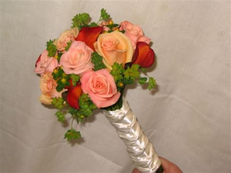 orange wedding flowers | Orange wedding flowers, Orange wedding, Wedding flowers