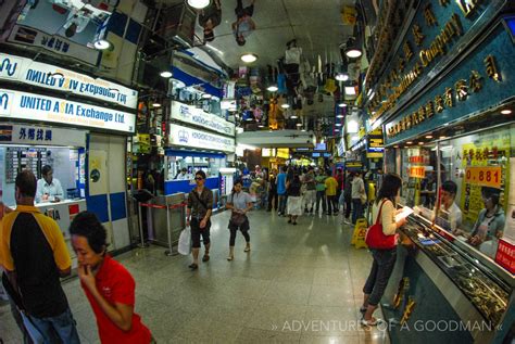 Chungking Mansions — Hong Kong's Most Infamous "Hotel" » Greg Goodman: Photographic Storytelling