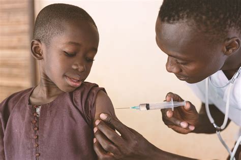 💉 New malaria vaccine receives WHO approval – a malaria-free future in ...