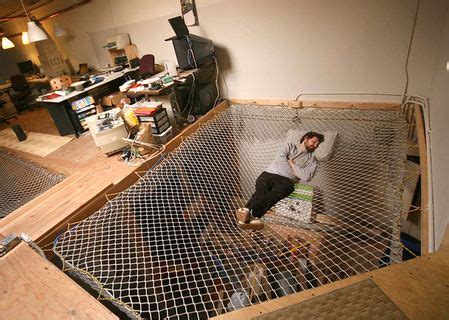 Hey, @rizbobadilla. I got (--want to steal) an idea! | Hammock bed, Indoor hammock, My dream home