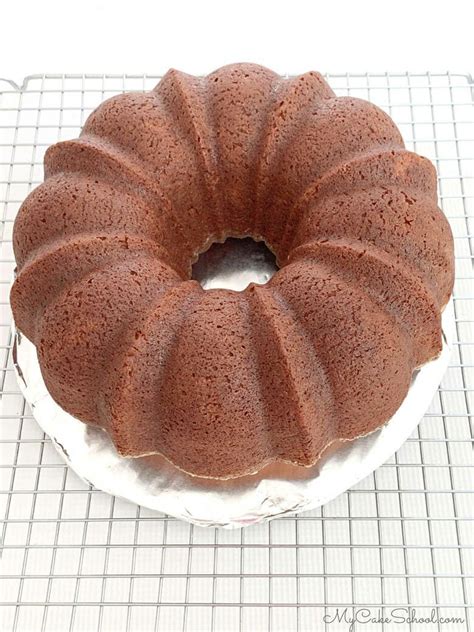 Hummingbird Bundt Cake - My Cake School