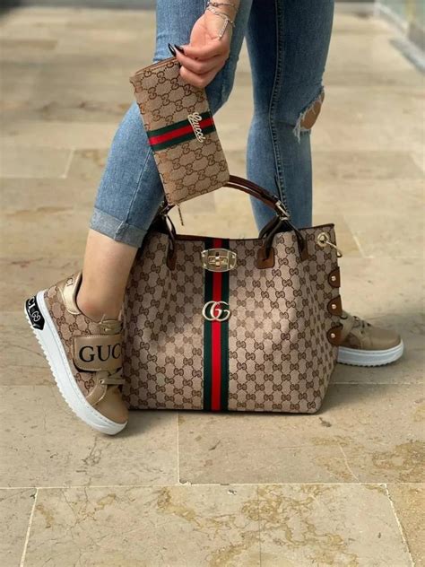 6 (2) Gucci Handbags Outlet, Gucci Purses, Purses And Handbags, Louis ...