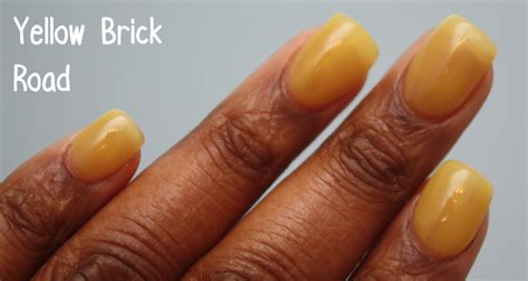 Follow the Yellow Brick Road - Make Beauty Nails