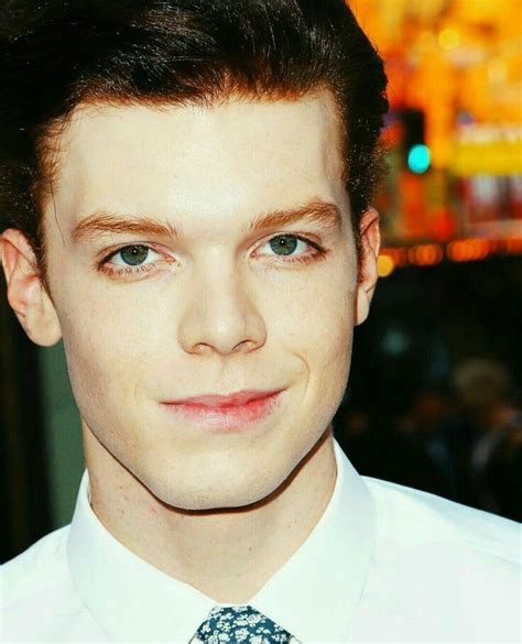 Cameron Monaghan ginger hot as hell smiling Jerome Gotham, Fish Mooney, Ian And Mickey, Jerome ...
