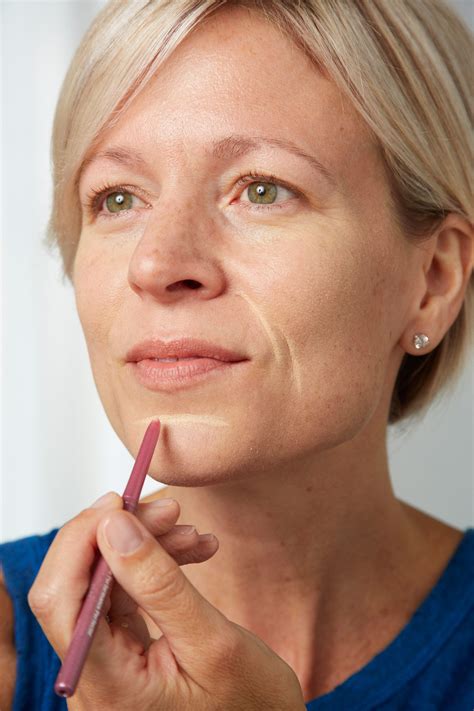 3 Anti-Aging Makeup Routines That Work on Real Women | Anti aging ...