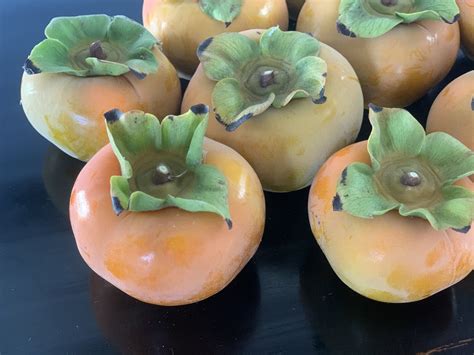 Organic Fuyu Persimmons — Fairview Orchards