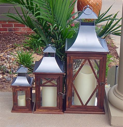 20 Collection of Set of 3 Outdoor Lanterns