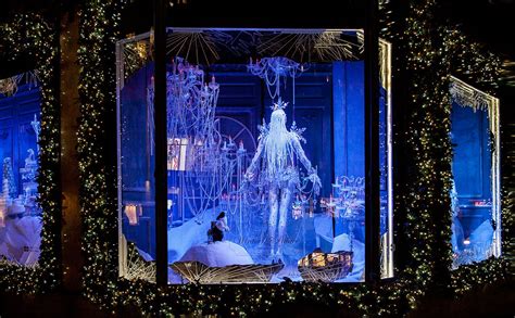 Saks Fifth Avenue New York Christmas Windows 2015 | New york christmas ...