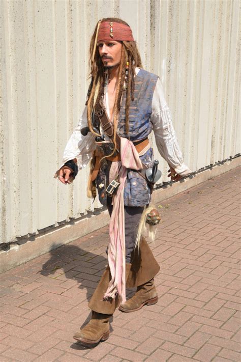 Captain Jack Sparrow Cosplay (2) by masimage on DeviantArt