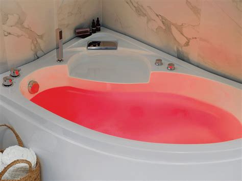 Right Hand Whirlpool Corner Bath with LED 1500 x 1000 mm White NEIVA ...