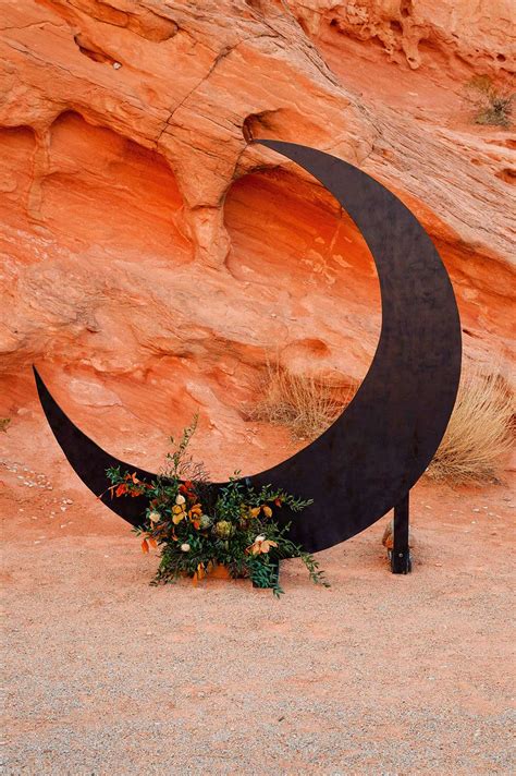 Dark, Edgy & Intimate Valley of Fire Wedding · Rock n Roll Bride