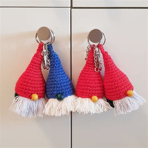 Xmas Gnome KeyChain Gnomes, Crochet Earrings, Xmas, Keychain, Homemade, Personalized Items ...
