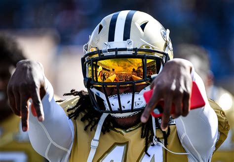 Alvin Kamara Talks Contract Extension, Drew Brees At Super Bowl