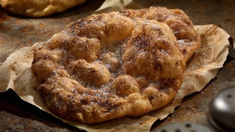 The Difference Between Funnel Cakes And Elephant Ears