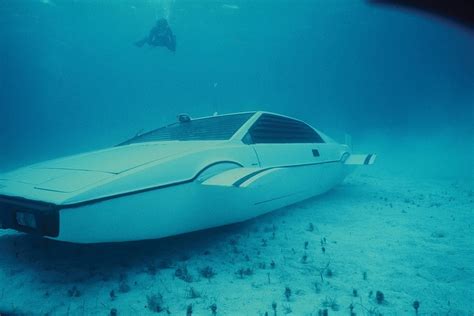 Elon Musk Bought Wet Nellie, James Bond's Lotus Esprit Submarine, for Nearly $1-Million Back in ...