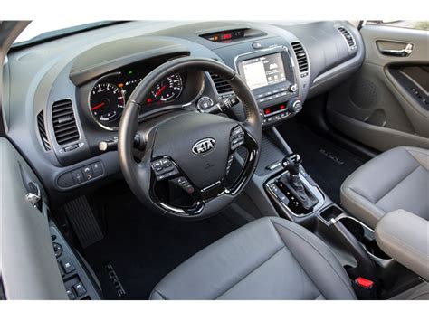 2017 Kia Forte: 150 Interior Photos | U.S. News