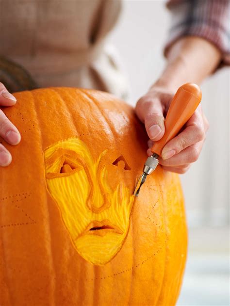 How to Carve a Pumpkin, Our Step-by-Step Guide