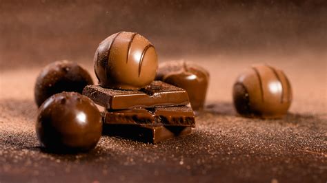 Swiss Chocolate Vs. Belgian Chocolate: What's The Difference?