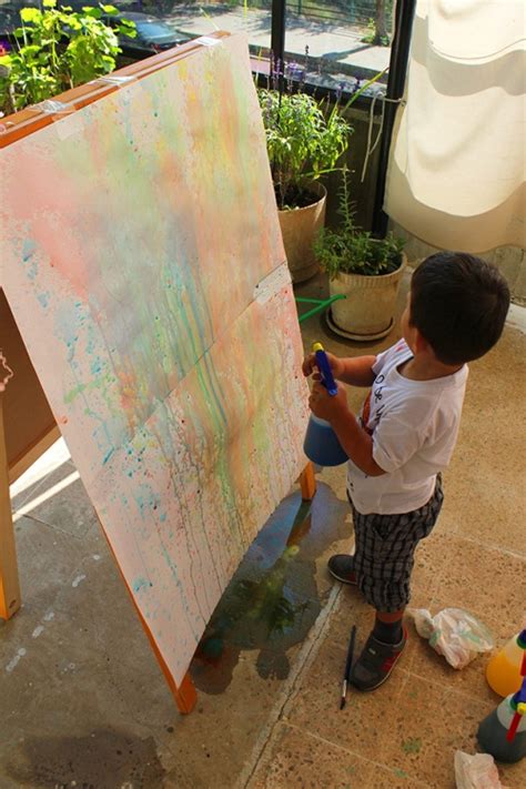 chalk spray art for your kids | marmite et ponpon