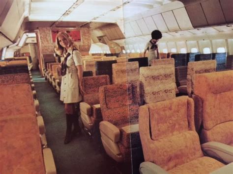 TWA L-1011 Cabin | Vintage airlines, Airplane interior, Twa