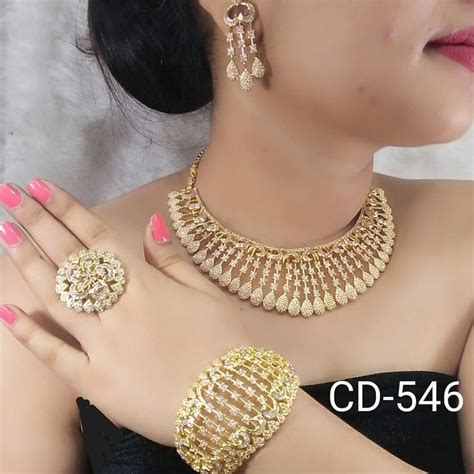 Pin by SJ Akhter on City of Gold Dubai... | Gold necklace women ...