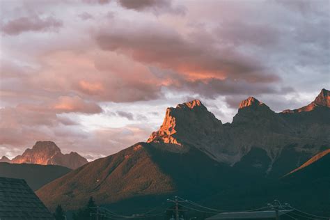 10 Stunning Banff Photo Spots And How to Find Them