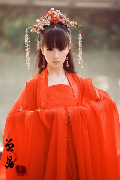 Zheng Studio 曾晶工作室 Beautiful Asian Women, Japanese Beauty, Asian Beauty, Asian Hair Ornaments ...