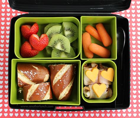 Laptop Lunches soft pretzel school lunch with kiwi strawbe… | Flickr