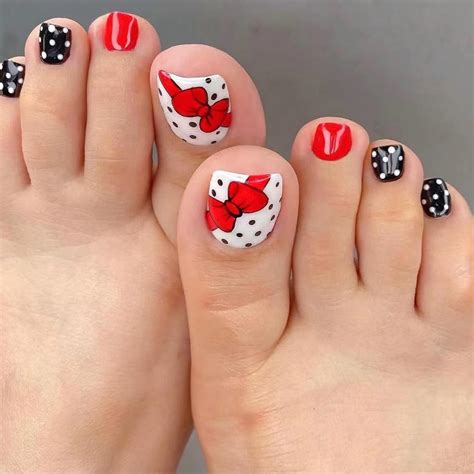 Cute Toe Nail Art Design Ideas for 2023 - College Fashion