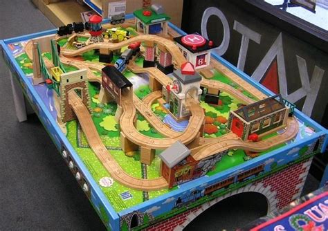 1000+ images about Thomas the Train Table set up on Pinterest | Thomas ...