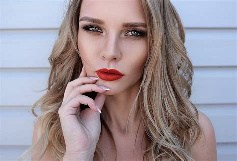 #women #blonde #face #portrait red lipstick #2K #wallpaper #hdwallpaper #desktop Lipstick Colors ...